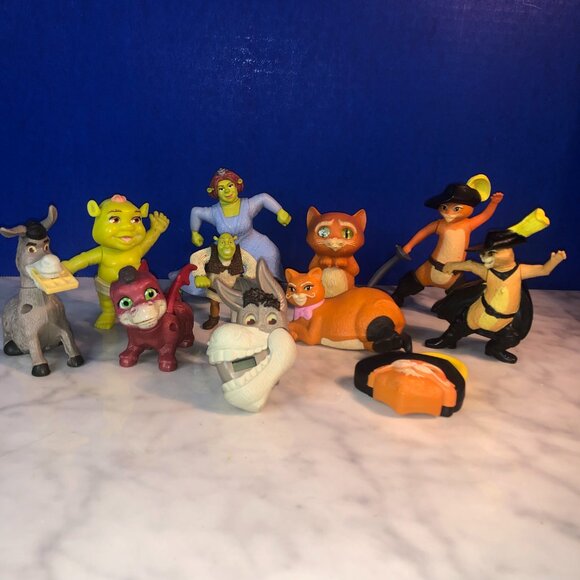 Toy Disney Shrek Movies Figures 10 Mini PLUS Donkey Watch Collectibles - Picture 3 of 7